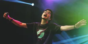 Daftar 10 Lagu Sheila On 7 Terbaik Untuk Sing-A-Long, Lengkap Beserta Lirik dan Maknanya