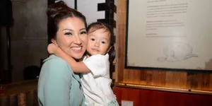 Dari Dulu Suka Masak, Sarwendah Hobi Buatkan Sarapan Untuk Ruben dan Thalia