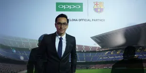 Darius Sinathrya, Fans FC Barcelona yang Dapat Kesempatan Langka