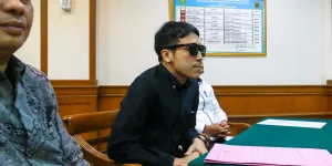 Desta Bocorkan Isi Chat dengan Anak Keduanya Miskha, Romantis Berujung Ngakak