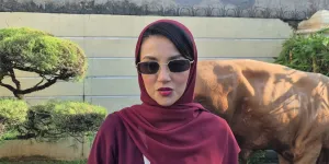 Detik-detik Tsania Marwa Sembelih Sapi 'Brownie', Sang Ibu Menangis Ingat Cucu