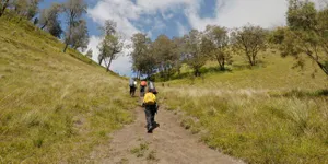 Dibatasi 120 Orang dalam Satu Hari, Pendakian Gunung Semeru Kembali Dibuka