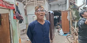 Diding Boneng Mengungsi, Tinggal di Kantor RW Usai Bagian Belakang Rumahnya Roboh