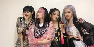 Dikenal Fashionable, Berikut Ini 5 Kostum Panggung Legendaris BLACKPINK