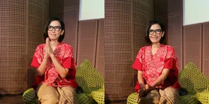 Dinda Kanyadewi Bangga Jadi Kolektor Batik Langka