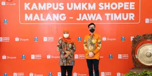 Dorong Digitalisasi, Gubernur Jawa Timur Khofifah Resmikan Kampus UMKM Shopee di Malang