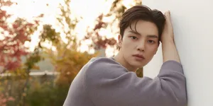 Drama 'SWEET HOME' Bernuansa Dark & Penuh Misteri, Song Kang Jadi yang Paling Ceria di Lokasi Syuting