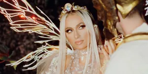 Earcuff Karya Rinaldy Yunardi Jadi Pilihan Paris Hilton untuk Acara Halloween 2024