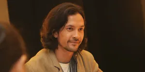 Edward Akbar Gantikan Miller di Drama Musikal BUNGA TERAKHIR BADAI & KASIH