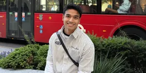 Fadly Faisal Perlihatkan Rumah dan Mobil Kena Abu Vulkanis Gunung Anak Krakatau