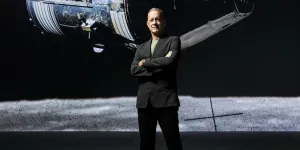 Fakta Tersembunyi Tom Hanks, Aktor Hollywood yang Dulunya Pernah Kerja Jadi Portir Hotel