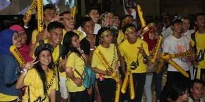 Fans Agnes Monica Dianggap Radikal, Ini Tanggapan Mereka