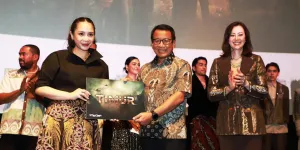 Film TIMUR Resmi Tayang Perdana, Gala Premiere Dihadiri Nagita Slavina hingga Iko Uwais