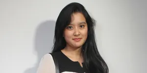 [Foto] Gaya Santai dan Casual Marcella Zalianty di CFD Malang