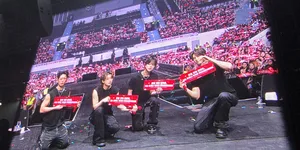 Guncang Jakarta, iKON Sukses Gelar Konser "FOUREVER World Tour"