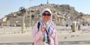 Guru PAUD Asal Jakarta Terharu Berangkat Umrah Gratis dalam Rangka Hari Bhayangkara ke-80
