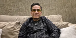 Gus Miftah Berangkatkan Umrah 15 Orang Guru Ngaji, Wujudkan Impian ke Tanah Suci