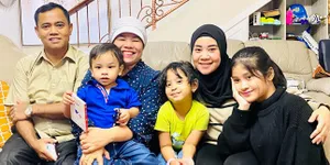 Hadiri Pesta Ultah Gala Sky yang ke-2, Puput Mantan Istri Doddy Sudrajat Beri Kado Mainan Hingga Tas dan Sepatu