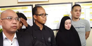 Hakim Ketua PN Bekasi: Lyra Virna Dinyatakan Bebas dari Segala Tuntutan Hukum