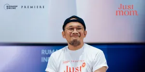 Hanung Bramantyo Ceritakan Momen Memorable dan Mengharukan Tentang Sang Ibu