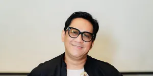 Hattrick, Cerita Andre Taulany Main di COMIC 8: SANTET K4BIN3T