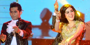 Hindari Sorot Kamera, Syahrini Pacaran Sembunyi-Sembunyi