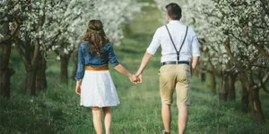 Ide Foto Prewedding Hits ala Drama Korea, Sederhana Tapi Penuh Makna