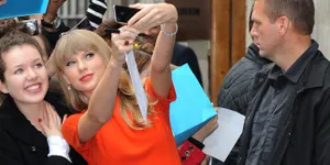 Ini Alasan Kenapa Taylor Swift Sangat Dicintai Penggemarnya