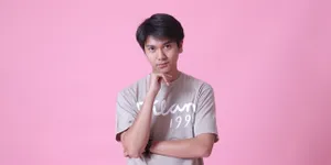 Iqbaal Ramadhan Tulis Lagu Sendiri untuk Soundtrack Film 'MILEA: SUARA DARI DILAN'