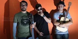 Isi Soundtrack Film, Alexa Cuma Cari Kepuasan