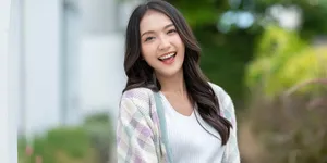 Isi Tas Cewek Anti Ribet, 3 Beauty Essentials Ini Siap Bikin Look Auto Fresh