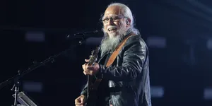 Iwan Fals Puji Vokal Felicia The Icon di HUT SCTV 36 Xtraordinary