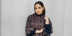 Jaket Denim Nagita Slavina Capai Rp 6,2 Juta, Netizen: Bisa Buat DP Motor