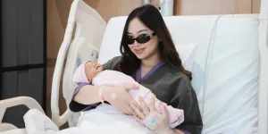 Kabar Bahagia, Willy Dozan & Betharia Sonata Sambut Cucu Pertama