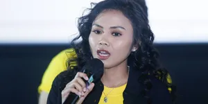 Kabar Duka, Ayahanda Dea Panendra Meninggal Dunia