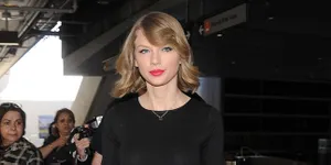Kaki Seksi Ala Taylor Swift