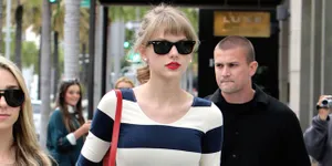 Karlie Kloss Bilang, Taylor Swift Itu Perfect!