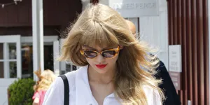 Keceriaan Taylor Swift Rayakan Ultah Austin