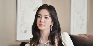 Kembali Main Film, Song Hye Kyo Perankan Biarawati Pengusir Setan di Film 'DARK NUNS'