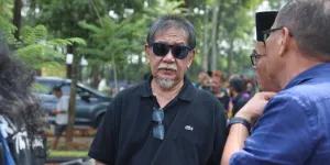 Kenang Sosok Eeng Septahadi, Deddy Mizwar Ungkap Mendiang Selalu Bawa Keceriaan