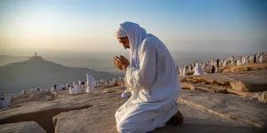 Keutamaan Puasa Arafah Beserta Dalil, Niat, dan Amalan Sunnah yang Dianjurkan