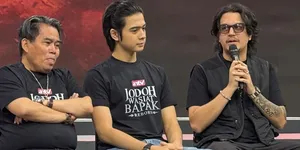 Kevin Julio Kewalahan Tahan Tawa Lawan Bopak Castello di 'Jodoh Wasiat Bapak Reborn'