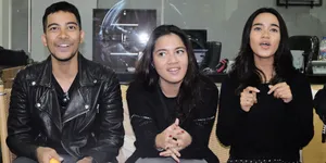 Kisah di Balik Musisi Indonesia 'Nongol' di Grammy Awards 2014