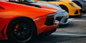 Koleksi Mobil dan Motor Selebriti, Hobi Mahal yang Sering Bikin Iri