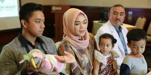 Lahiran Anak Pertama, Sheza Idris Menangis