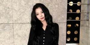 Lee Si Woo: Dari Model Kalem Jadi Ratu Plot Twist di No Tail to Tell