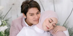 Lesti Melahirkan Secara Prematur, Rizky Billar Akhirnya Unggah Foto Perdana Baby L