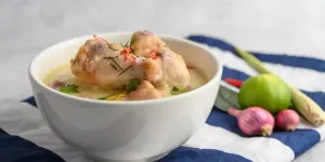 Lezatnya Opor Ayam Kuah Putih Tanpa Santan, Hidangan Spesial Lebaran yang Wajib Dicoba!