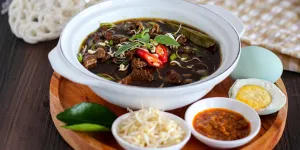 Lezatnya Rawon, Kuliner Lokal Jawa Timur yang Kini Dinobatkan Sebagai Sup Terenak di Dunia