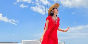 Liburan Bersama Sahabat, Aura Bahagia Luna Maya Terpancar Dari Wajahnya